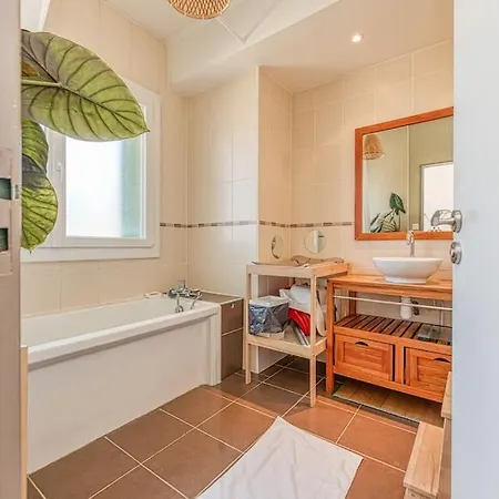 Apartamento Proche Parc Paul Mistral, 2 Chambres, Wifi, Balcon